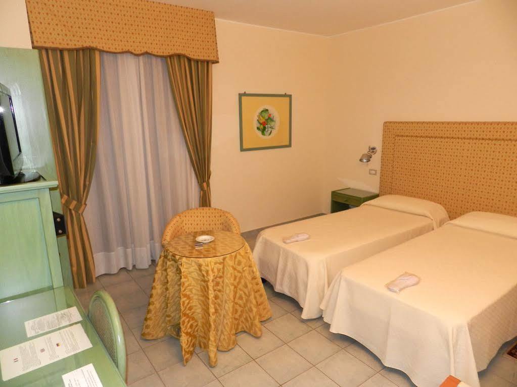 Hotel Il Mulino กาโปดอร์ลันโด ภายนอก รูปภาพ